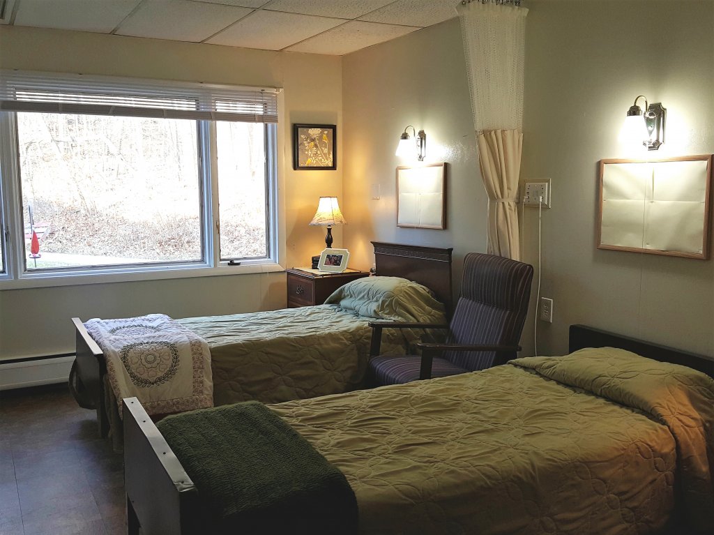 image-774268-Resident_room_beds.w640.jpg